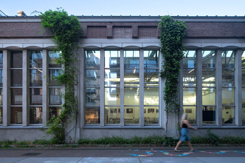 De Hallen Amsterdam - Spankabels voor een groene gevel - Carl Stahl Green Walls ©egbertdeboer.com LR20230905-04019